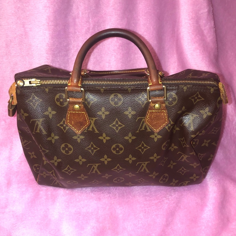 AUTHENTIC LOUIS VUITTON SPEEDY 30